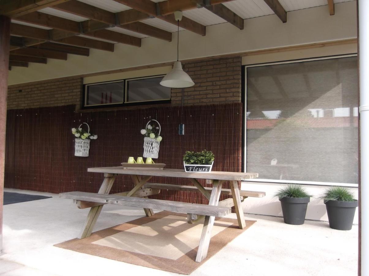 Comfortabel Vakantiehuis Aan Zee En Meer ! Kamperland Exterior foto